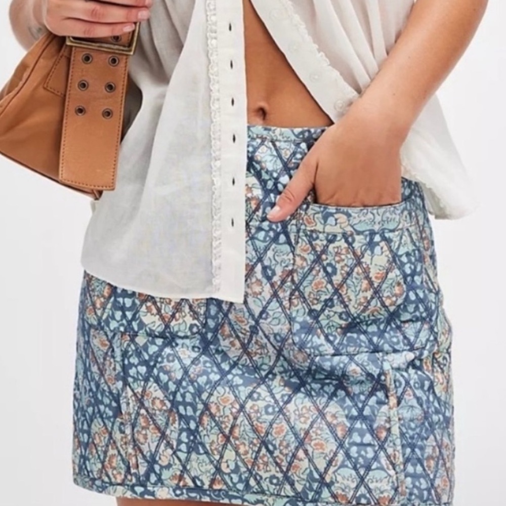 Free People Blue Darla Quilted Zip Up Mini Skirt Pockets Size 4